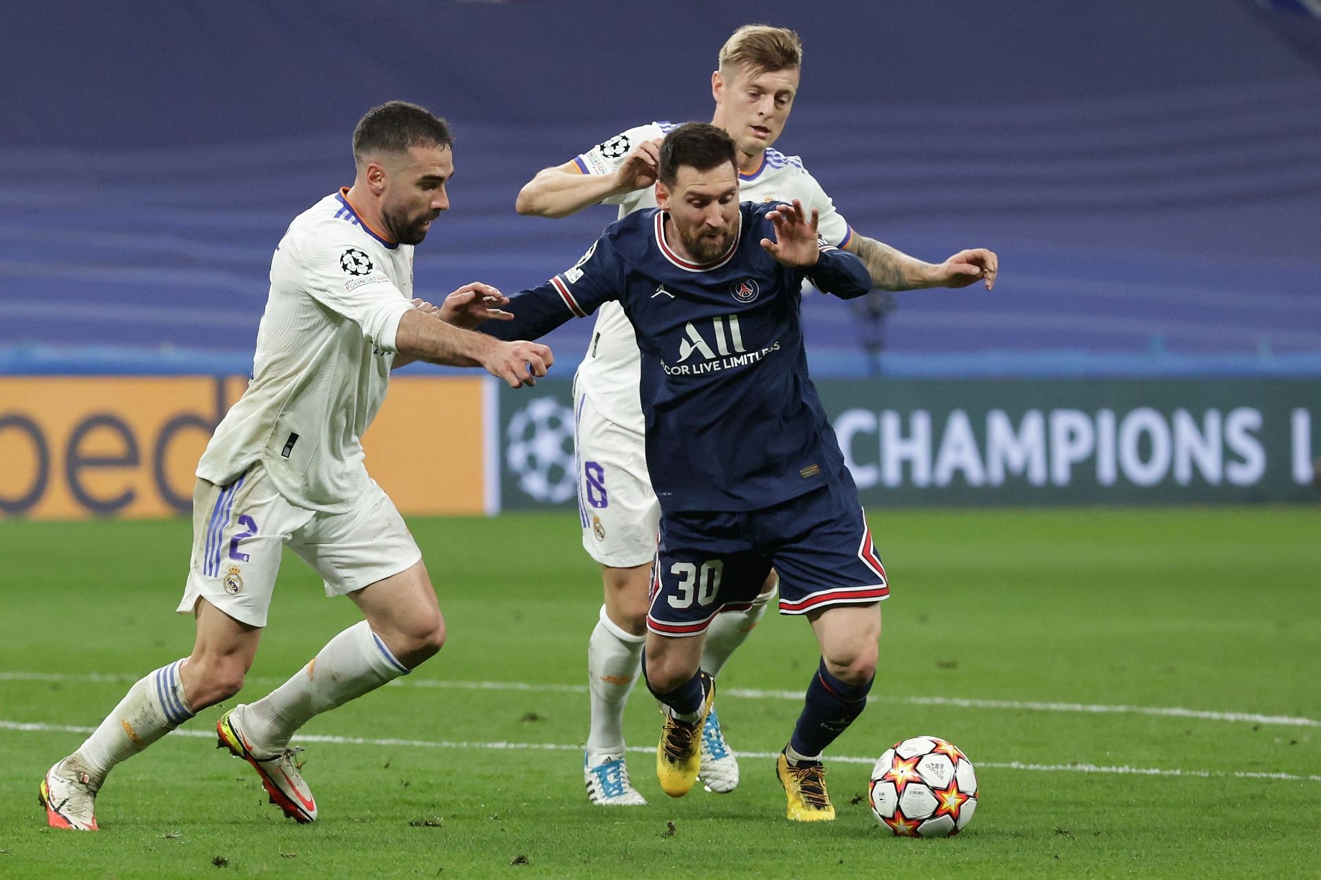 Real Madrid v Paris Saint-Germain: Round Of Sixteen Leg Two - UEFA Champions League